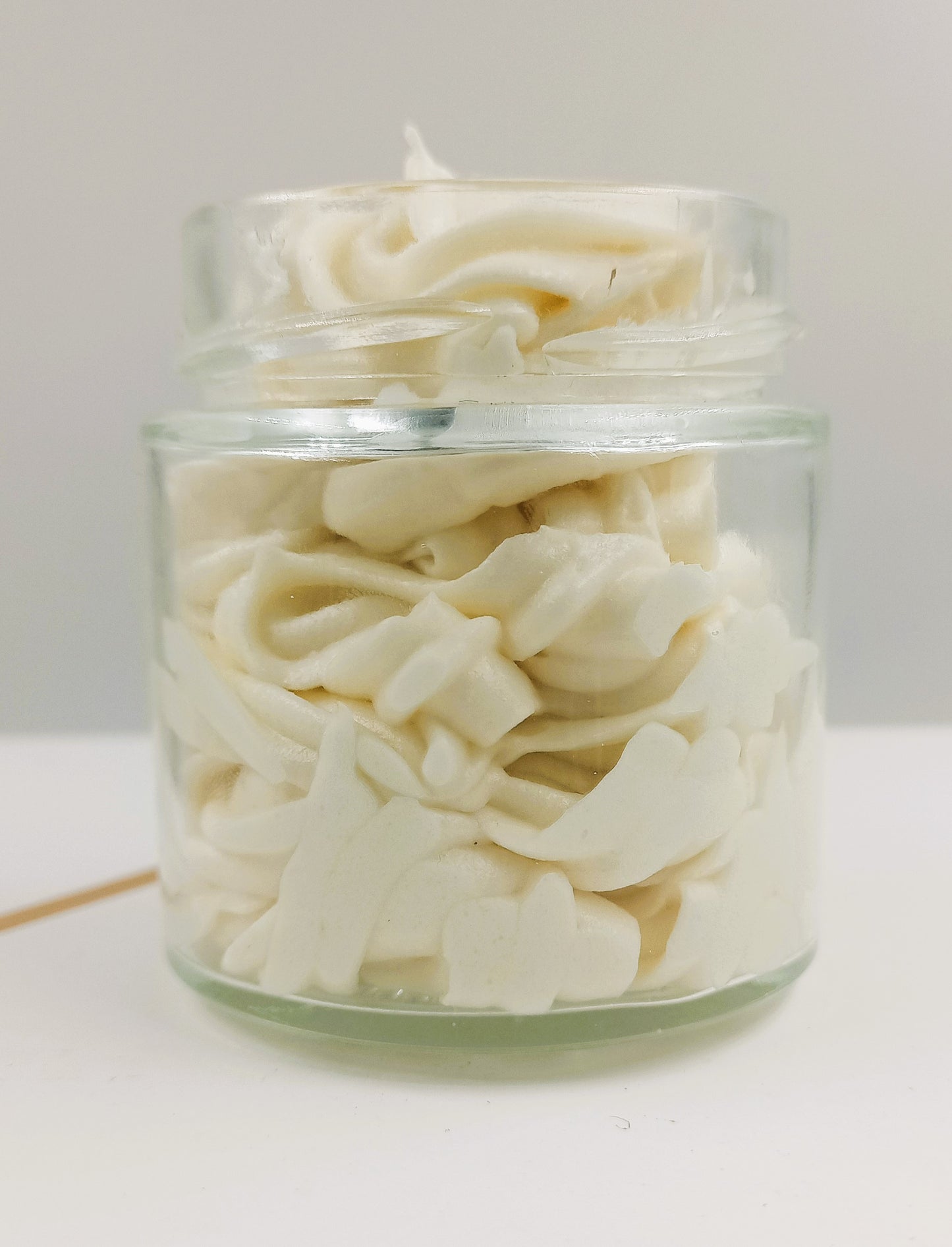 Créez votre propre marque de soins avec notre Chantilly de Karité en marque blanche
